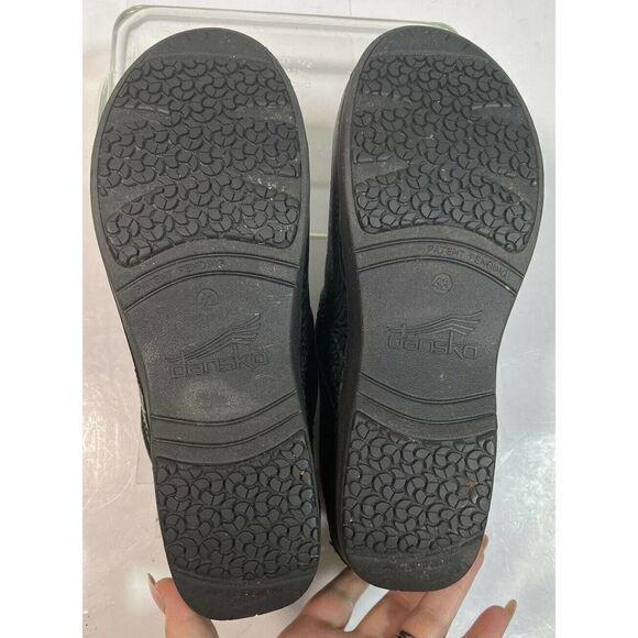 Dasnko XP 2.0 Black Floral Tooled Clogs Shoes Size 42 EU 11.5 12 US - Picture 9 of 12